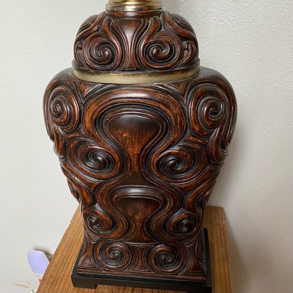 Gorgeous Boho Tribal Carved Wood/Resin Brown Uttermost  Table Lamp - Picture 3 of 9